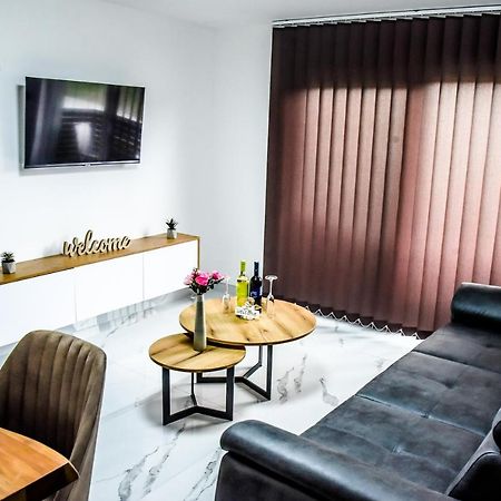 Luxury Villa M&B Τούζλα Εξωτερικό φωτογραφία