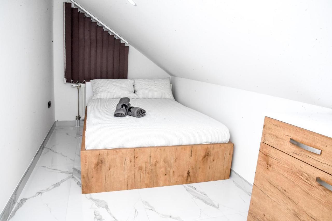 Luxury Villa M&B Τούζλα Εξωτερικό φωτογραφία