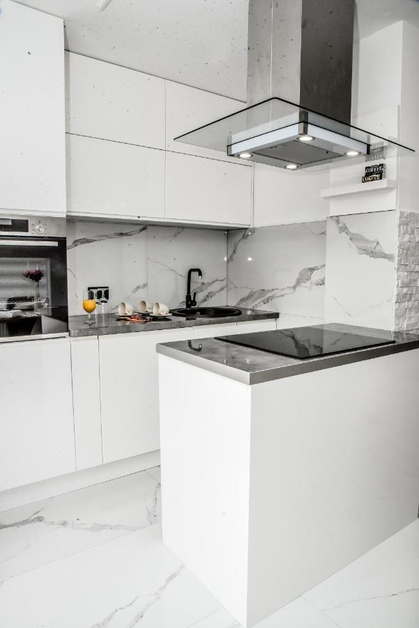 Luxury Villa M&B Τούζλα Εξωτερικό φωτογραφία