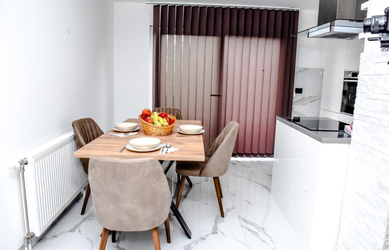 Luxury Villa M&B Τούζλα Εξωτερικό φωτογραφία